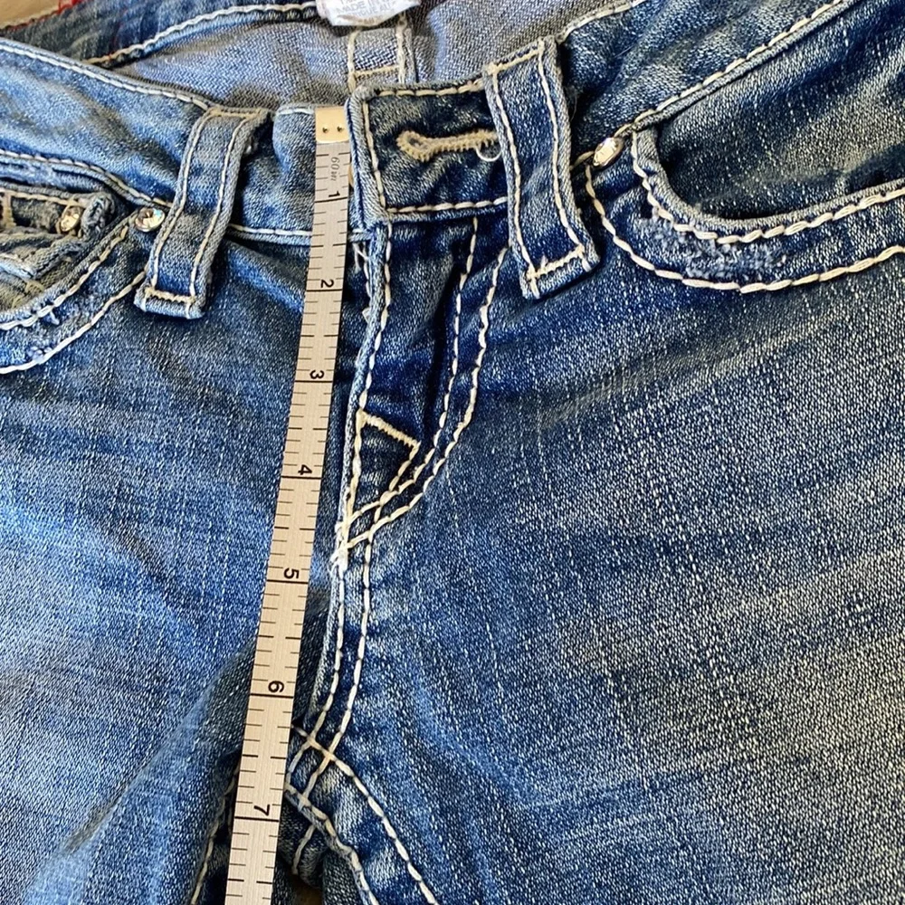 True Religion Jeans, flare style with embellishments, size 26 - Picture 13 of 13
